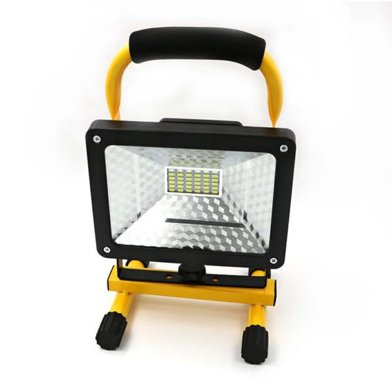 100W Přenosný LED reflektor W805